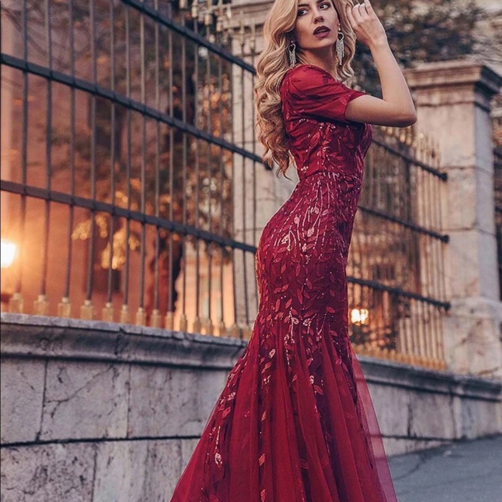 Never Warn Red Sequin Fishtail Drsss - image 3